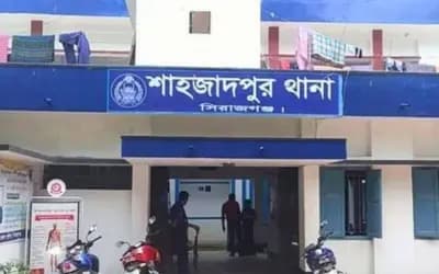 শাহজাদপুরে পৃথক সড়ক দুর্ঘটনায় মা-মেয়েসহ নিহত ৩