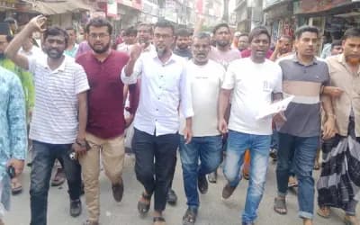 চাঁদা না দেওয়ায় শাহজাদপুরে ব্যবসায়ীকে কুপিয়ে জখম, প্রতিবাদে বিক্ষোভ