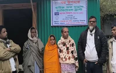 শাহজাদপুরে অসহায় দুই পরিবার পেল নতুন ঘর উপহার