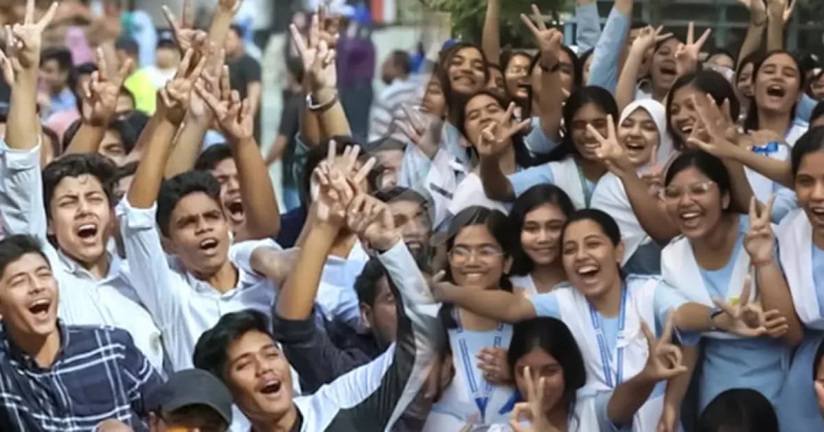 সিরাজগঞ্জে এসএসসিতে পাসের হার ৫৮ শতাংশ, এগিয়ে মেয়েরা