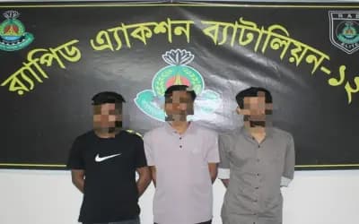 সিরাজগঞ্জে অনলাইন জুয়া চক্রের তিন সদস্য গ্রেপ্তার
