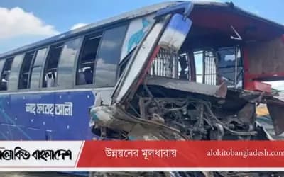 সিরাজগঞ্জে বাস-ট্রাক সংঘর্ষে চালক-হেলপার নিহত, আহত ১০