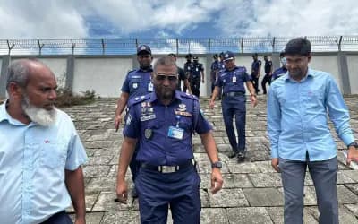 সিরাজগঞ্জ সয়দাবাদে ৬৮ মেগাওয়াট সোলার পার্ক ও আইটিডি সেমইন্ডিয়া প্রজেক্টস লিমিটেডের নিরাপত্তা ব্যবস্থা পরিদর্শন  পুলিশ সুপার মোঃ সাইফুল ইসলাম সানতু বিপিএম