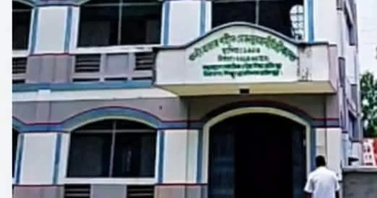 তাড়াশে কলেজ অধ্যক্ষকে দায়িত্ব পালনে বাধা ও হয়রানির অভিযোগ