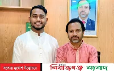 সিরাজগঞ্জে মাধ্যমিক ও সমমান পরীক্ষায় উত্তীর্ণ শিক্ষার্থীদের ছাত্রদল নেতা জুয়েল রানার ফুলেল শুভেচ্ছা