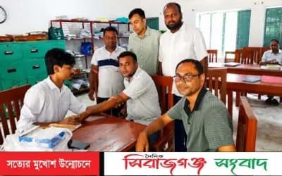 সিরাজগঞ্জে বায়োল্যাবের উদ্যোগে গৌরী আরবান উচ্চ বালিকা বিদ্যালয়ের শিক্ষক শিক্ষিকাদের বিনামূল্যে ডায়াবেটিস পরীক্ষা