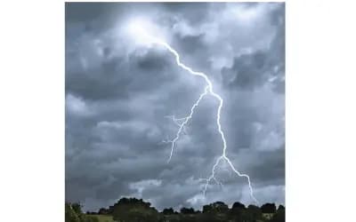 সিরাজগঞ্জের উল্লাপাড়ায় বজ্রপাতে কৃষকের মৃত্যু