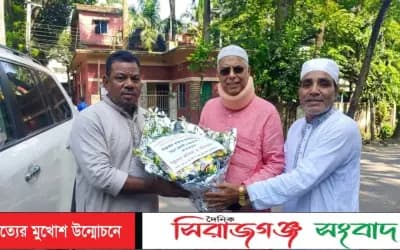 সিরাজগঞ্জে বিদ্যুৎ মন্ত্রী ইকবাল হাসান মাহমুদ টুকুকে পরিবহন শ্রমিক ইউনিয়ন নেতৃবিন্দের  ফুলেল শুভেচ্ছা