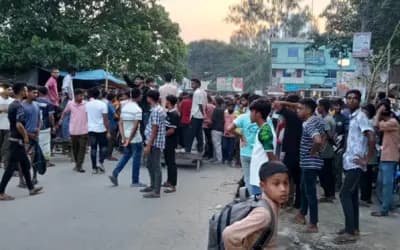 সিরাজগঞ্জে বিএনপির এমপি আয়নুল হকের গাড়িতে হামলা