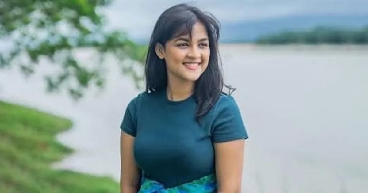 আমার প্রেমের খুব ইচ্ছা নেই: সাদিয়া আয়মান