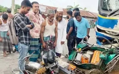 BD road crash claims 5 lives in 3 districts
