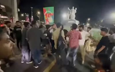 ঢাবিতে তিন ছাত্রীকে ‘কটূক্তি’, প্রতিবাদ করায় ছাত্র ইউনিয়নের নেতা–কর্মীর ওপর হামলার অভিযোগ