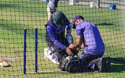 ব্যাটিং করেননি তানজিদ, মুশফিকের আঙুলে চোট