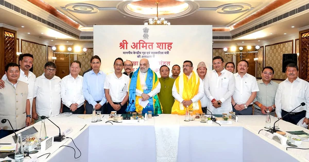 দার্জিলিং সমস্যা সমাধানে কমিটি অমিত শাহর, গোর্খাল্যান্ডের দাবি কি নতুন মোড় নেবে