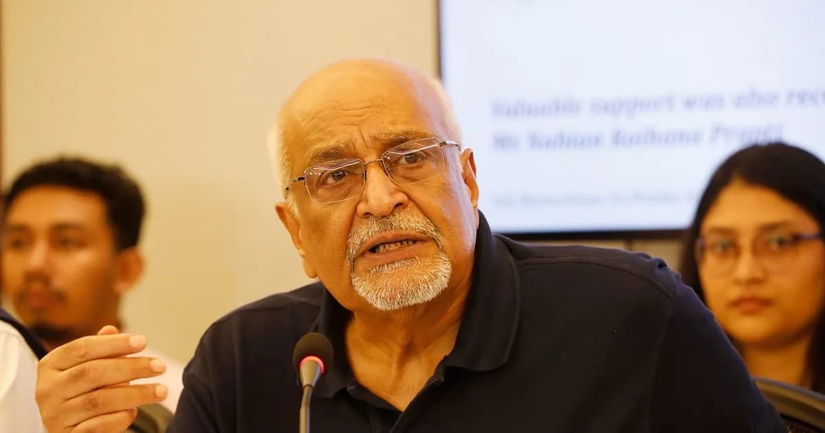 সরকারি চাকরিজীবীদের নতুন বেতন-ভাতার সিদ্ধান্ত নিতে দেরি হলে পরিস্থিতি জটিল হবে: দেবপ্রিয় ভট্টাচার্য