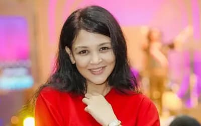 দেখিই না একটু কষ্ট করে...