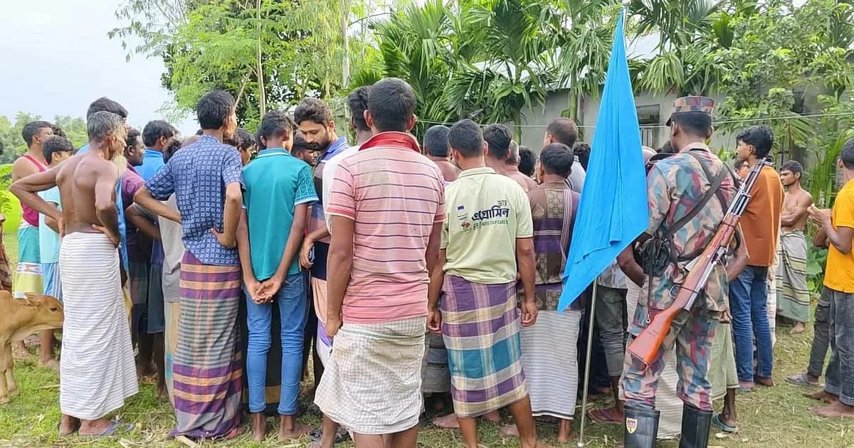 লালমনিরহাট সীমান্তে বাগ্‌বিতণ্ডা, স্থানীয়দের প্রতিবাদের মুখে চলে যান বিএসএফের সদস্যরা