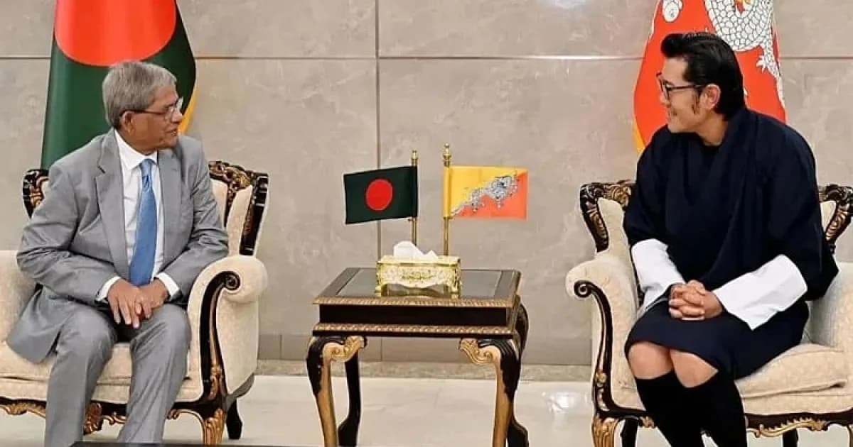 ঢাকায় ভুটানের রাজার যাত্রাবিরতি, বিমানবন্দরে সৌজন্য সাক্ষাতে রাষ্ট্রপতি