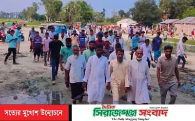 ​সিংড়ায় ইউপি চেয়ারম্যান প্রার্থী সিহাবের গণসংযোগ ও লিফলেট বিতরণ