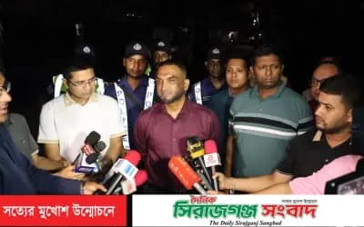 সিরাজগঞ্জে মহাসড়ক,কেপিআই ও শহরের রাত্রিকালীন নিরাপত্তা সরেজমিন তদারকি করলেন পুলিশ সুপার