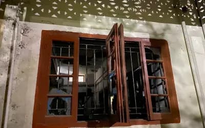 রাজশাহী বিশ্ববিদ্যালয়ে চেয়ারে বসাকে কেন্দ্র করে দুই বিভাগের শিক্ষার্থীদের সংঘর্ষ, আহত ৪