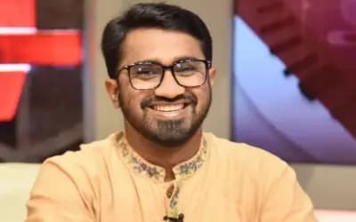 জামায়াতের তুলনায় আওয়ামী লীগের অপরাধ লঘুই বলা যায়: রাশেদ খাঁন