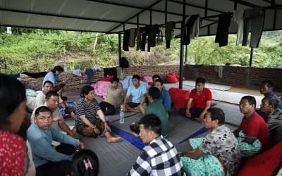 ধ্বংসযজ্ঞের পর বিপর্যস্ত নেপাল
