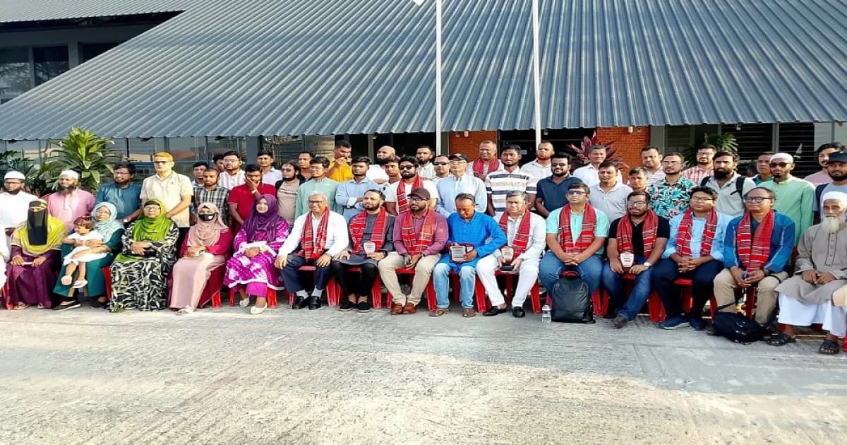 সিরাজগঞ্জে শতাধিক উদ্যোক্তাকে নিয়ে ‘উদ্যোক্তা মিলনমেলা’