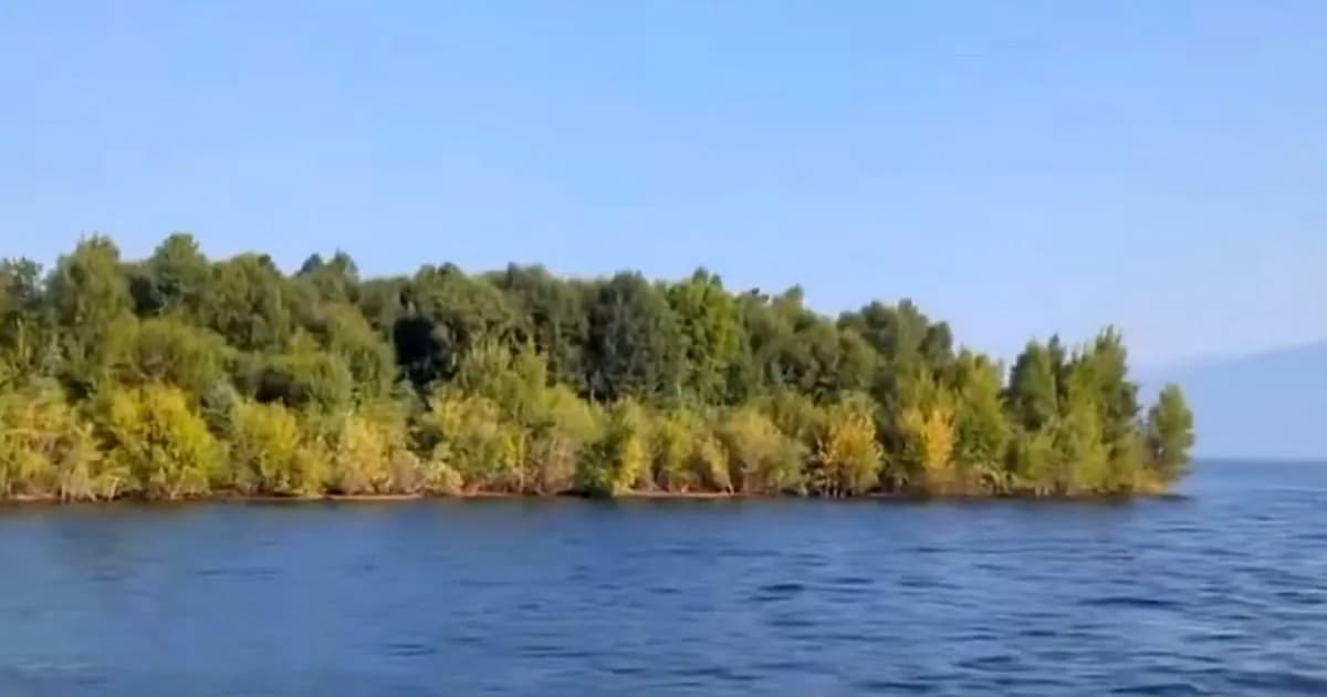 জলাধারে রহস্যময় ভাসমান দ্বীপ, আবার হঠাৎই উধাও