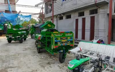 ওয়ার্কশপ থেকে শতকোটি টাকার কারখানা, বছরে তৈরি হয় আড়াই হাজার কৃষিযন্ত্র