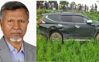 বগুড়ায় বধির বৃদ্ধাকে বাঁচাতে গিয়ে দুর্ঘটনায় জনপ্রশাসন প্রতিমন্ত্রীর গাড়ি