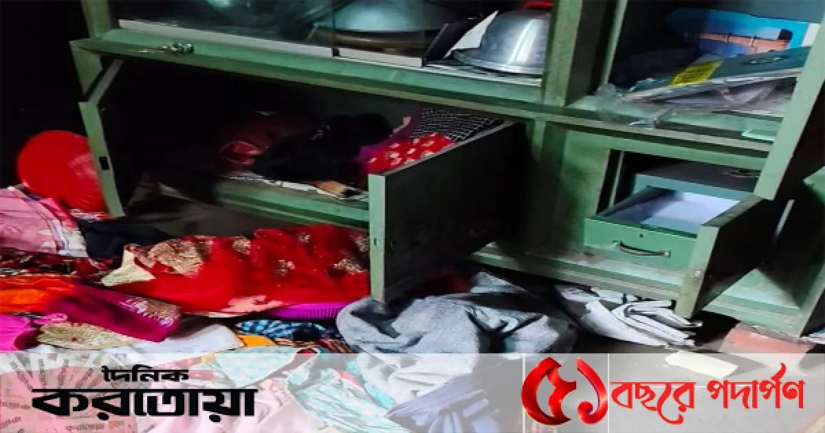 সিরাজগঞ্জের শাহজাদপুরে বাড়িতে চুরি