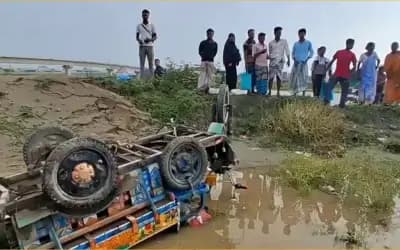 সিরাজগঞ্জে সড়ক দুর্ঘটনায় মা-ছেলে নিহত