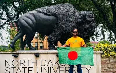 একটানা এক ঘণ্টাও পড়তে না পারা আরিফের যুক্তরাষ্ট্র পড়ার স্বপ্ন পূরণ হুমায়ূন আহমেদের বইয়ে