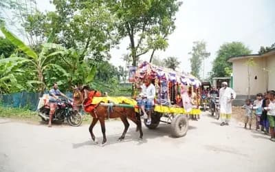 প্রিয় শিক্ষকের অশ্রুসজল ও বর্ণিল বিদায়