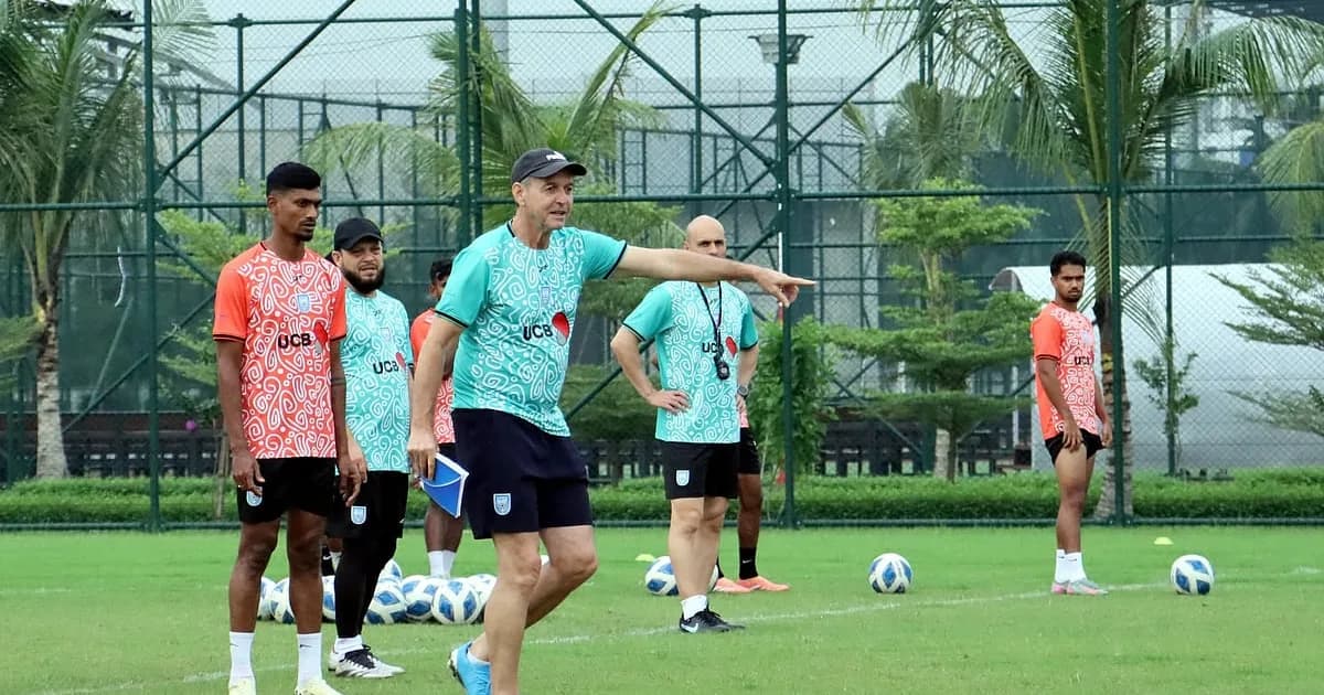 আসিয়ানের আগে প্রবাসীদের মেলা বসিয়েছেন টমাস ডুলি, কোন দেশ থেকে এসেছেন কে