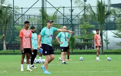 আসিয়ানের আগে প্রবাসীদের মেলা বসিয়েছেন টমাস ডুলি, কোন দেশ থেকে এসেছেন কে