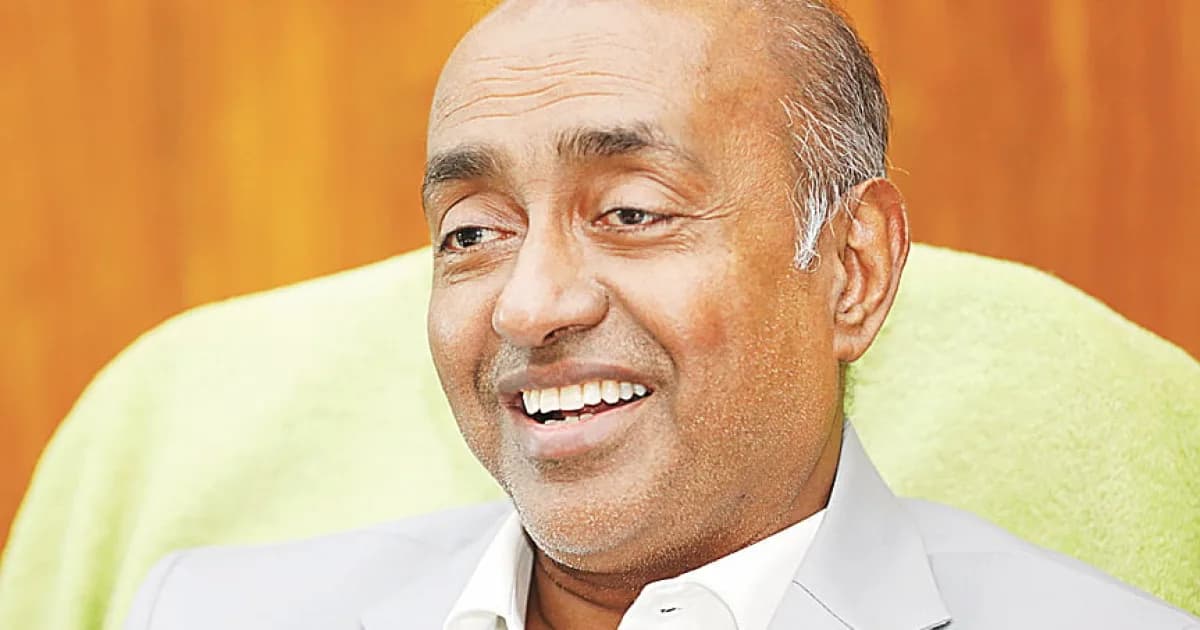 কেউ তাঁর ধর্ম অনুসারে চলতে 
চাইলে সম্পত্তি হস্তান্তর আইন বাধা হবে না