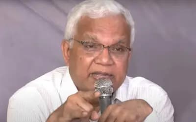 ডাক্তারদের প্রতিপক্ষ ভাবার মানসিকতা ছাড়তে হবে: ডা. জাহিদ 