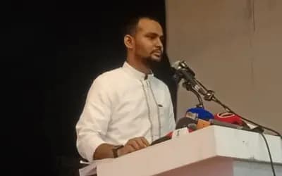 ‘বিএনপি সরকার ক্ষমতায় থাকা অবস্থায় পদোন্নতি করি, টাকা নিই—এটা কীভাবে সম্ভব’, প্রশ্ন আসিফ মাহমুদের
