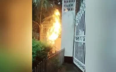 বজ্রপাতে জ্বালানিমন্ত্রীর বাসভবনে গ্যাসের রাইজারে আগুন