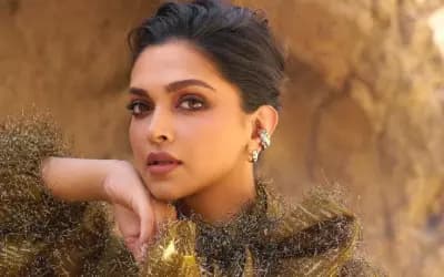 নকল ‘বেবি বাম্প’ বলে দীপিকাকে কটাক্ষ, নিন্দুকদের জবাব দিলেন নায়িকা