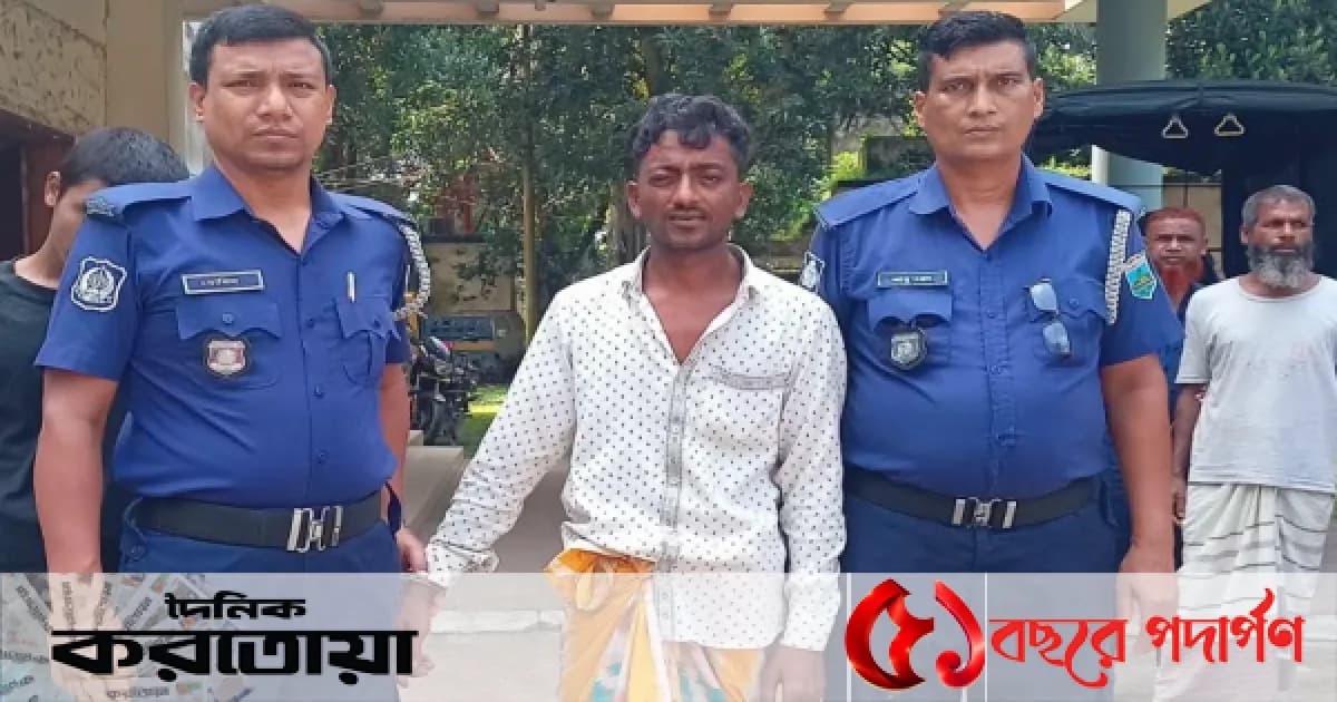 সিরাজগঞ্জের তাড়াশে নেশাগ্রস্ত ছেলেকে পুলিশে দিলেন বাবা
