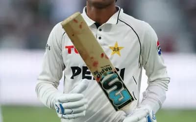 সাইমের জন্য শুক্রবারের টিকিট কেটেছিল সিপিএলের দল, রাজার কারণে ফ্লাইট মিস