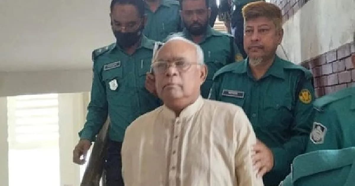 লালমাটিয়ায় সাবেক সংসদ সদস্য আজিজুল হককে ধরে পুলিশে দিল ছাত্রদল