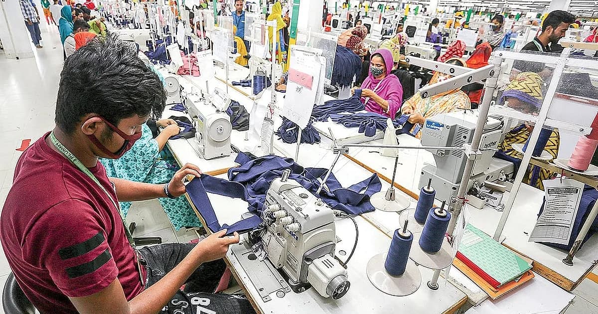 পোশাক কারখানায় ‘ভূত’ আতঙ্ক, নেপথ্যে কী