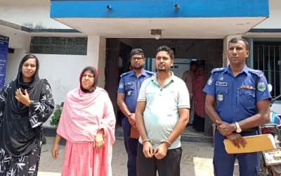 শাহজাদপুরে কর্মকর্তাদের স্বাক্ষর জাল করে বালু বিক্রির অভিযোগ, গ্রেপ্তার ২