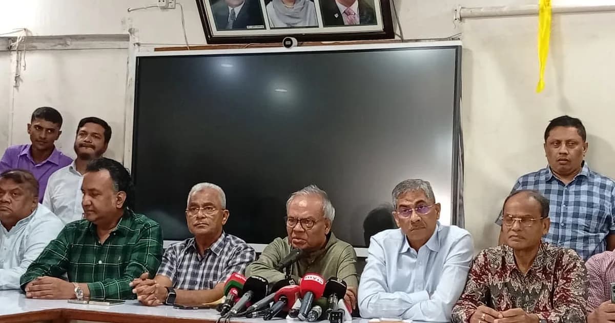 জ্বালানি তেলের দাম ২০ টাকা বাড়িয়েও লিটারে ৭০ টাকা লোকসান: রিজভী