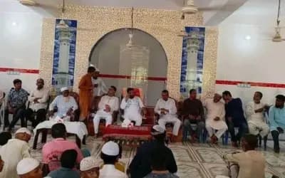 মসজিদে চেয়ার-সোফা বসিয়ে সভা, এমপিকে ঘিরে সমালোচনা