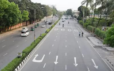 ঢাকায় এক দিন ব্যক্তিগত গাড়ি না থাকলে কেমন হতো